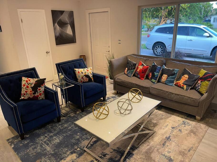 Heart Of Luxury 4br Pool 5 Min